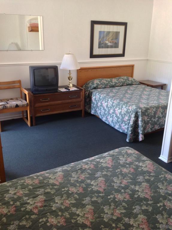Cedar Vista Motel Tobermory Quarto foto