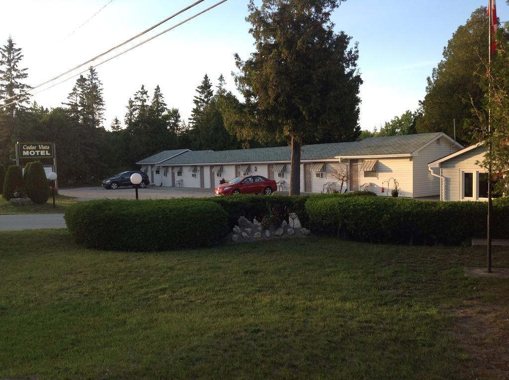 Cedar Vista Motel Tobermory Exterior foto